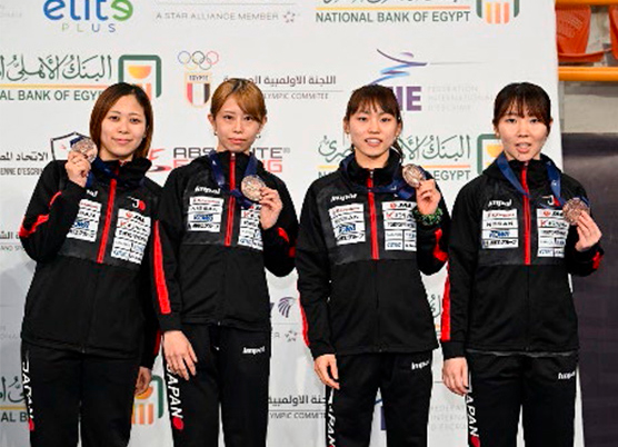 フェンシングワールドカップにて女子フルーレチームが銅メダルを獲得！